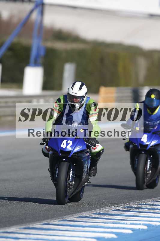 /Archiv-2024/02 29.01.-02.02.2024 Moto Center Thun Jerez/Gruppe gruen-green/42